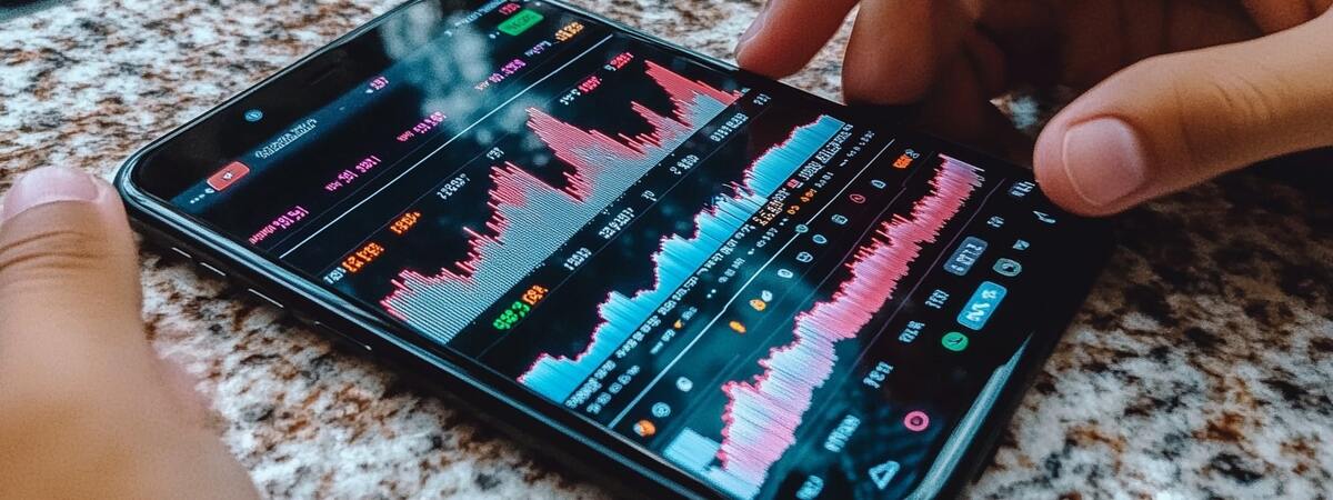 Ethereum V9 Cormax (0.9) 6 Ethereum V9 Cormax (0.9) Crypto Market Graph on Phone (8)